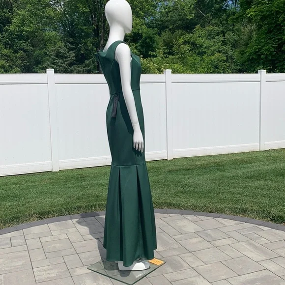 BCBGMAXAZRIA Womens Off-The-Shoulder Evening Formal Dress Green 4 BCBGMAXAZRIA Womens Off-The-Shoulder Evening Formal Dress Green 4